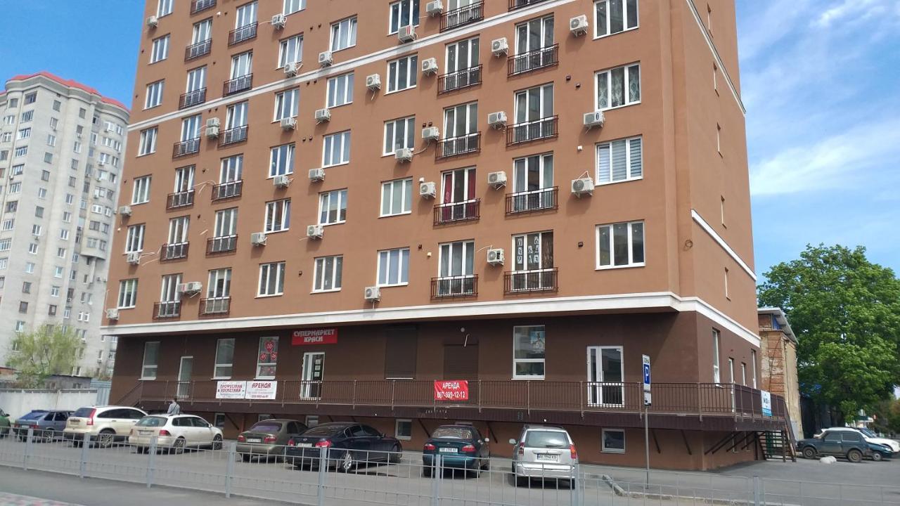 Новая Студия Вокзал Харьков-Пассажирский Εξωτερικό φωτογραφία